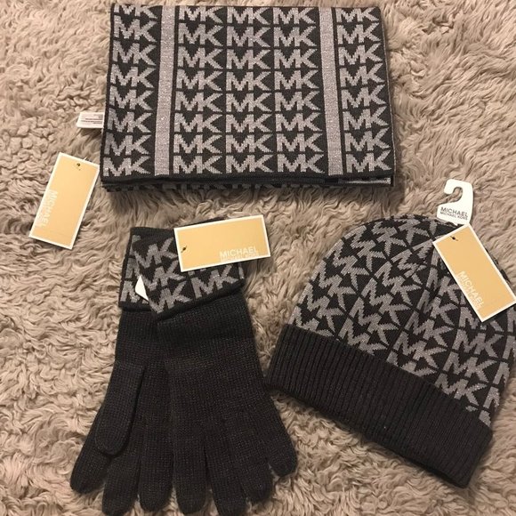 Michael Kors Gray Scarf Bundle - Picture 1 of 8